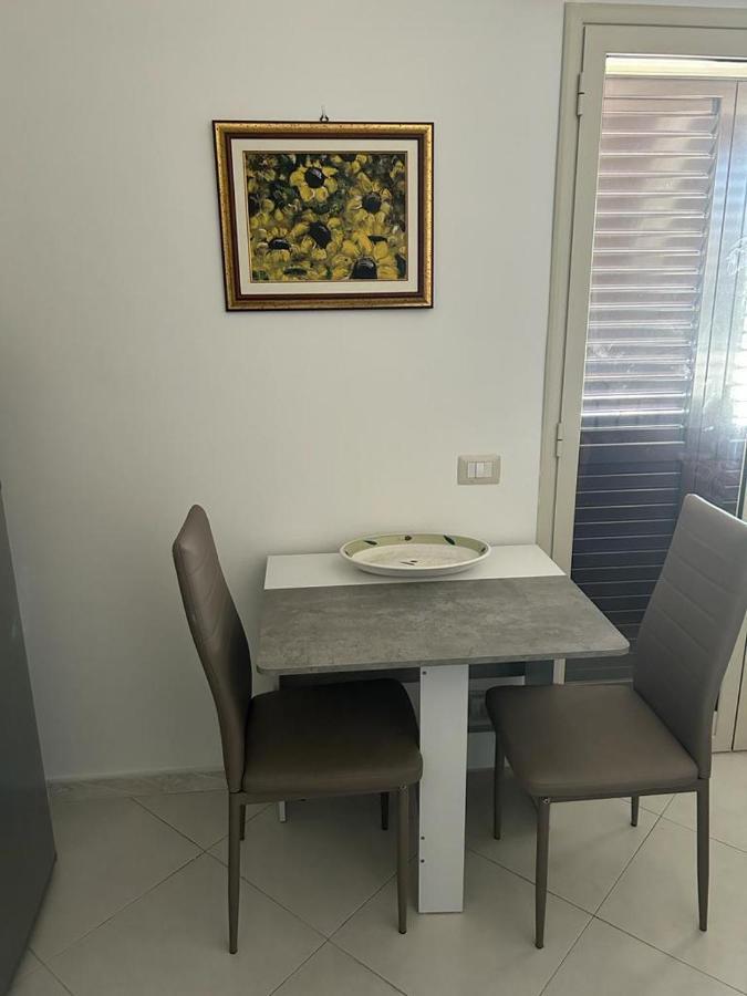 Nina Apartament Giardini Naxos Con Posto Auto Eksteriør billede