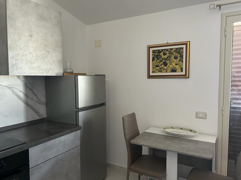 Nina Apartament Giardini Naxos Con Posto Auto Eksteriør billede
